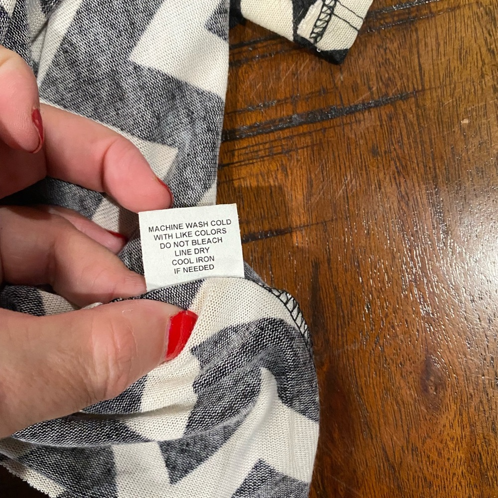 Cardigan - Picture 7 of 9